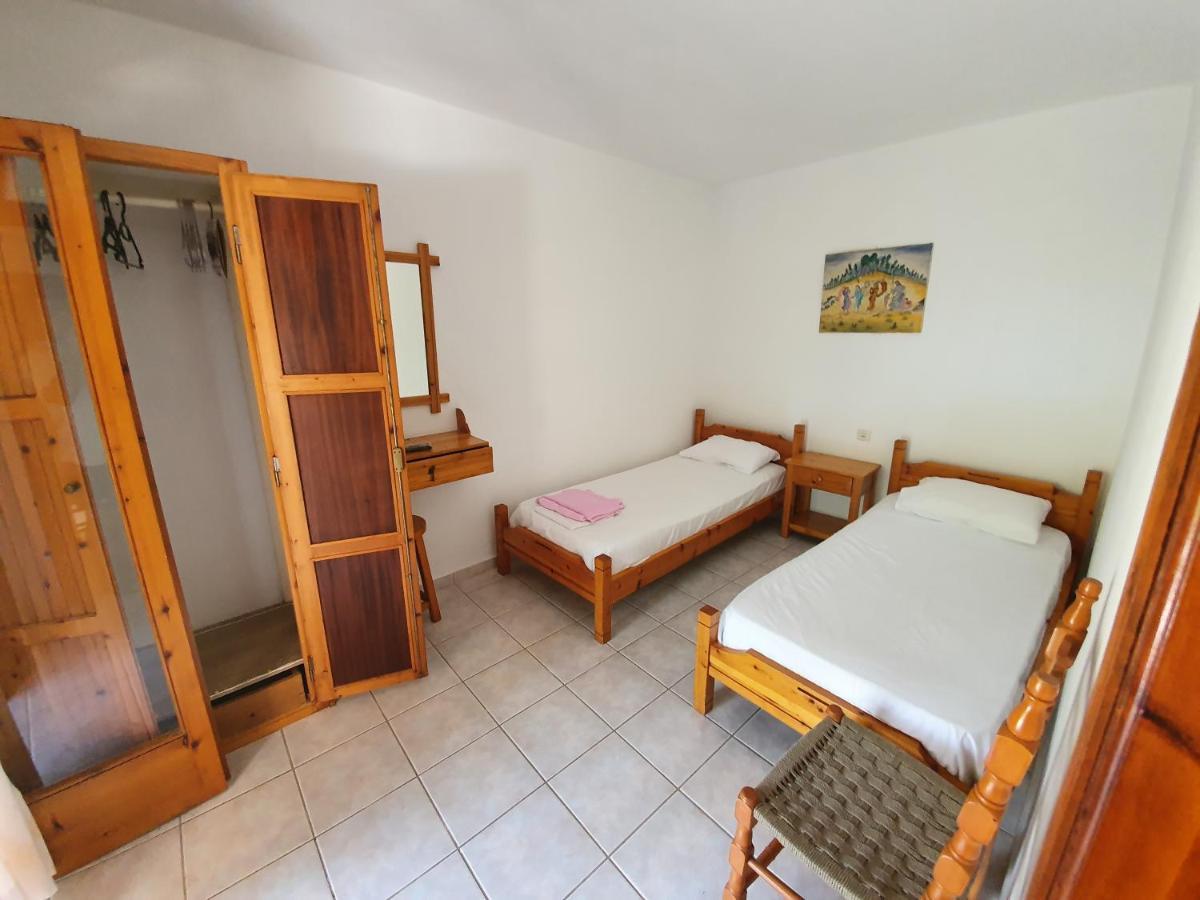 Dionisos Studios And Apts Skiathos Koukounaries Extérieur photo